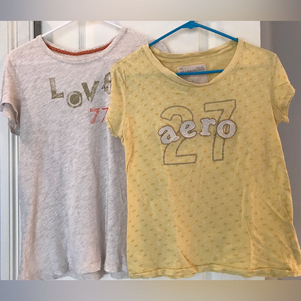 2 Lg tops Aeropostale & American Eagle bundle